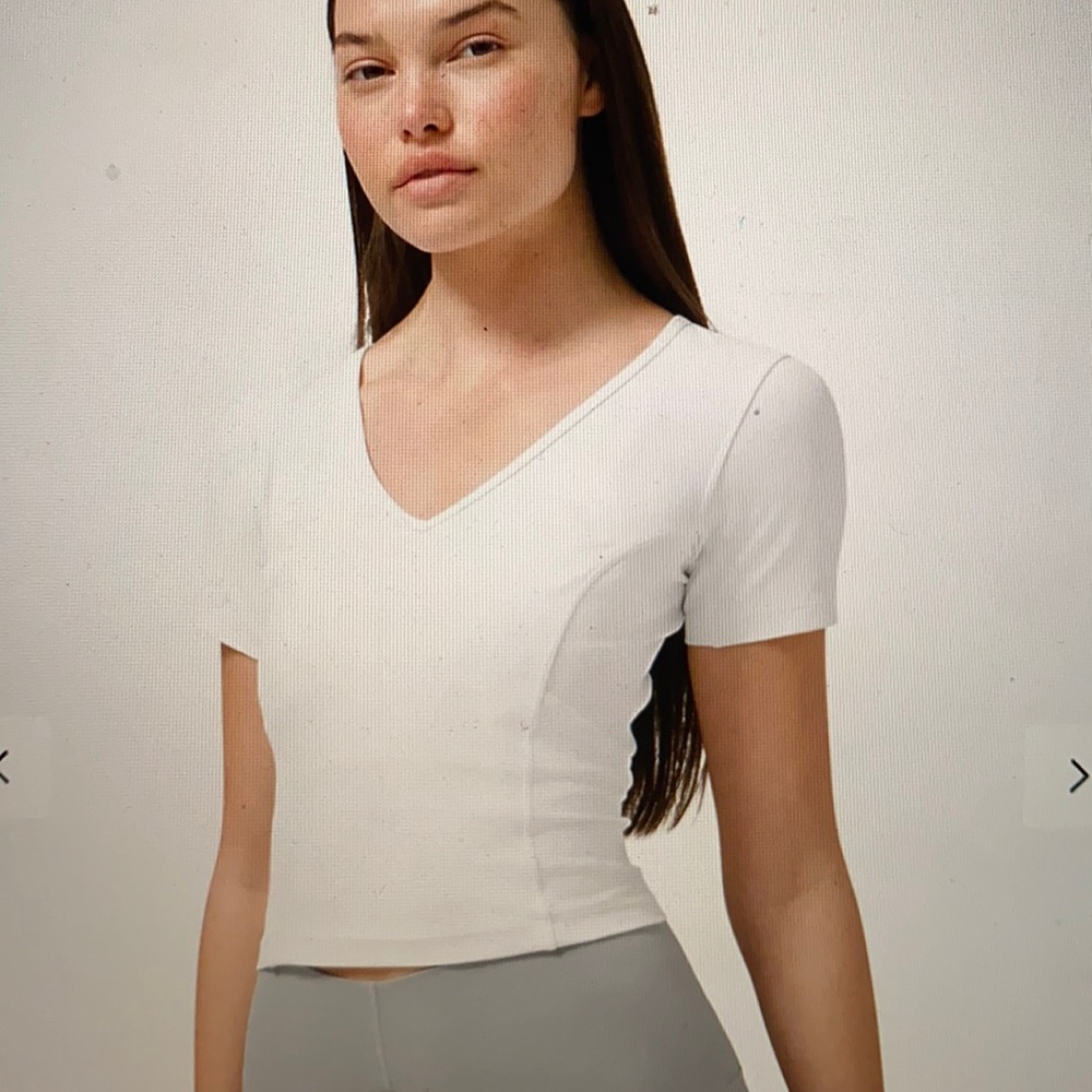 Lululemon cropped short sleeve size 4